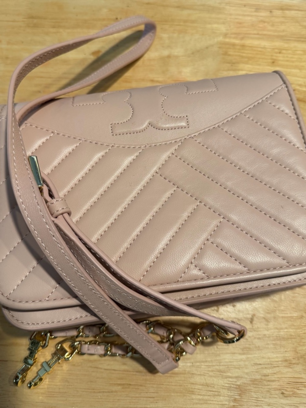 Tory Burch Quilted Chevron Leather Clutch in Blush Pink